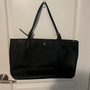 Tory Burch Saffiano Leather large tote ✨